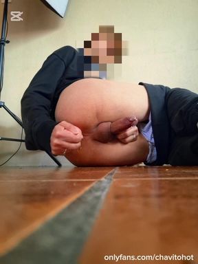 Chavito experimenta intenso orgasmo anal