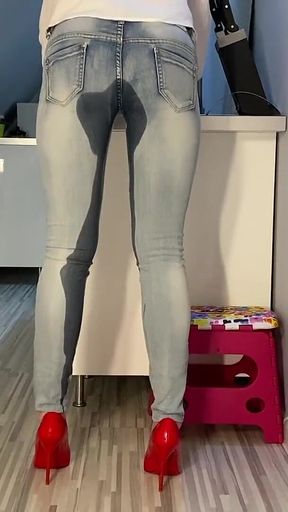Desperate Pee in Jeans and in My Mouth