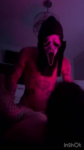 wanted Ghostface daddy to pound her 😏