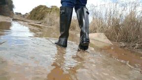 A walk in my black Hunter Wellies WMV (1920x1080) FHD