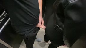I Fucked Playful Stranger With Huge Ass In Black Leggings On The Staircase And Cum In Her Mouth
