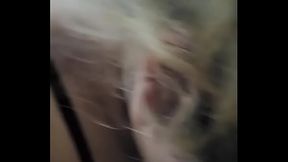 Kim mamando la verga de un amigo y lo graba para mandarle el v&iacute_deo a su esposo