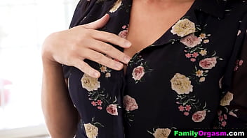 FamilyOrgasm: Mom Licks Girl's Pussy, Gives Orgasm