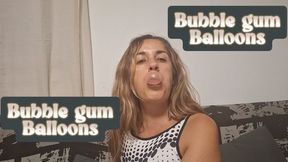 Lips, gum and bubbles you won’t be able to stop watching