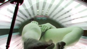 ”Masturbating Chick has no Idea about the Camera”