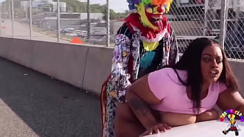 Gibby The Clown Fucks Juicy Tee On Atlanta&rsquo_s Most Popular Highway