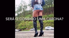 motoqueiro coloca puta pra chupar na beira da estrada