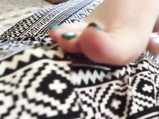 Footboy Can&#039;t Handle Big Milf Soles!
