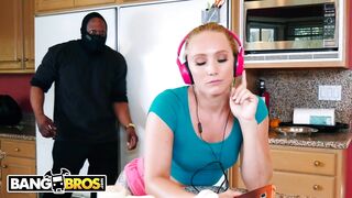 BANGBROS - AJ Applegate Gets Her Big Ass Banged By Black Home Invader
