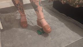 Giantess Jayne Vs Mercury Cougar toy car crush in pink wedges high view