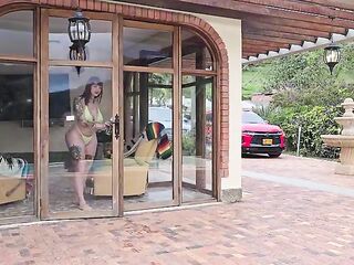 Piscinero bangs his cuckolded boss whilst her spouse is away on business, Devil Khloe and Milan Rodriguez