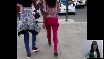 RICA EN PANTAL&Oacute_N ROJO TIENE UN CULITO HERMOSO (ES ESCOLAR)