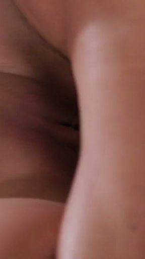 Glorious Milfs Like Cassie Del Isla Take Their Workouts Very Seriously, Especially While On Camera   Clip 3