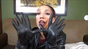 Leather glovejob with Stefania_POV