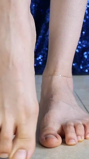 My Feet Are Your Cult Ita