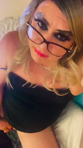 Stroking her, she shaft and blowing four loads of cum