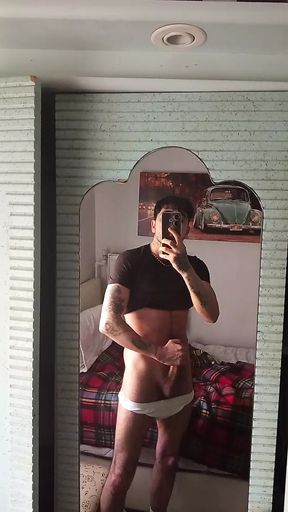 I think my big monster while I playing my penis with hand this is a very big squarting watch me