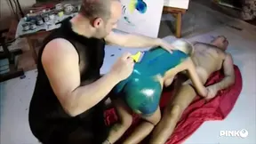 The blonde Fanny Bravo screams and enjoys two cocks