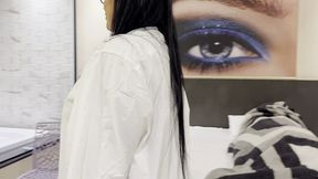 gostosa insaciavel depois de um sexo gostoso fuma um cigarro e toma um drink, depois tenta acordar o marido para repeteco