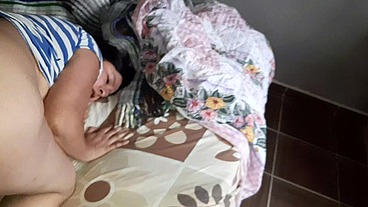 Rainy day and my relative came to visit me, how rich is the mature cock