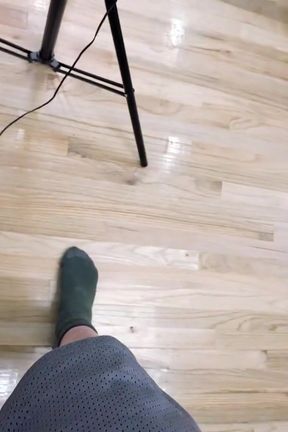 Skinny Brunette foot reveal, gets toes sucked and licked