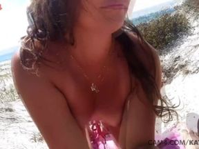 Amateur Girlfriend Sucks Cock on the Beach Huge Facial | CAM4