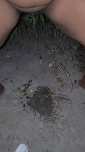 GUYANESE PISSING IN PUBLIC