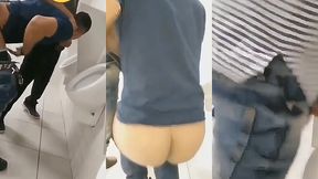 dei o cu no banheiro da escola para 2 professores