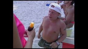 She Give a Nice Suck a Big Cock of His Friend While They Are in the Beach