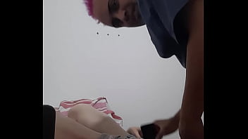 Loira rabuda desfilando Parte 2