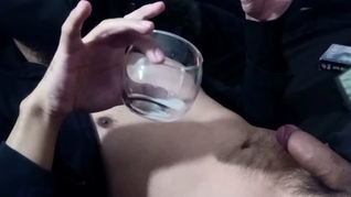 Cumshot on a glass... The perfect cocktail for a party! Would you tip this bartender?