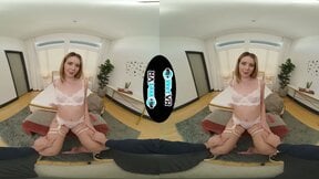 Cum Slut Lets Big Cock Frost Her Face