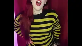 Your stepsister gets horny with your nudes and goes for you with the butt plug!! Roleplay Argentina P1