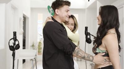 Hot Victor Ray Takes on Linda Lan & Scarlett Alexis in a Steamy Asian Threeway