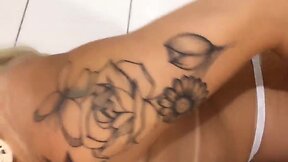 Nicolly dicapri chupando até o talo 25 cm de pica