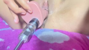 Anal plug for this hot Latina