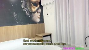 os amigos dele me contrataram como sex-delivery e o aniversariante fez uma ligacao pau-a-pau - com: simone sanchez - 30 min - amateurs - anal - bareback - cowgirl - oiled - pov - young