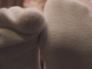 I desire u to kiss me, but after I squirt and... down there!