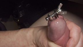 Stunning screwed fetish sounding mushroom Head 17mm FIXXX slit widener for extreme insertion