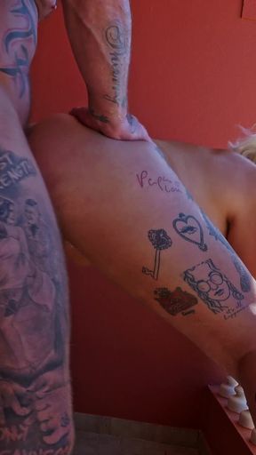 Stewart Sun Creaming Gigi