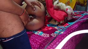 Village Girlfriend Ko New Year Par Ghar Bulaakar Room Me Gand wishes kiya