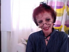 Skinny Granny In Webcam Show Her pussy