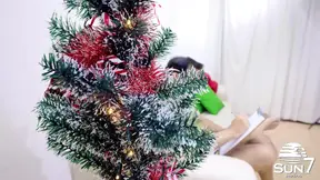 Good boy gets his Christmas gift from a Brazilian naughty MILF
