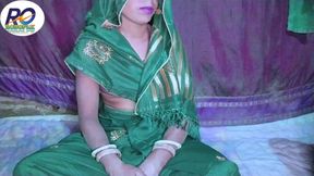 India Desi housewife green saree blouse me chudai hindi doggy style mein and boob press