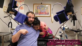 Asian Teen Raya Ngueyn Piss Hole Urethra Gets Penetrated With Surgical Steel Sounds By Doctor Tampa