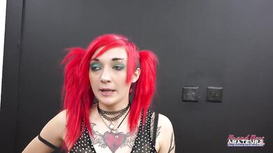 Kinky Jackie Gives A BJ And Rimjob And Enjoys Licking Feet!