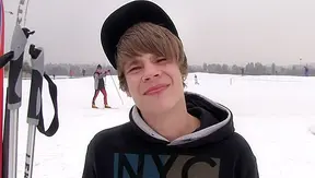 Bieber Lookalike Gags On Huge Load In Deep Throat – XXXGay 18+