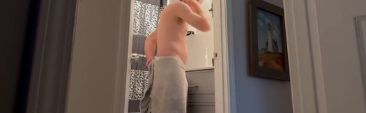 After Hot Shower, I Needed to Release and Feel Something in My Ass