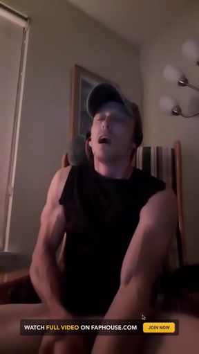 Muscular Guy's Eyes Roll Back When He Cums