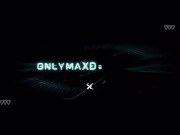 Giant growth - gym buddy grows while you shrink